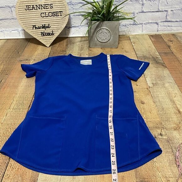 Skechers by Barco Breeze Women's 3-Pocket STRETCH V-Neck Scrub Top - Picture 8 of 11